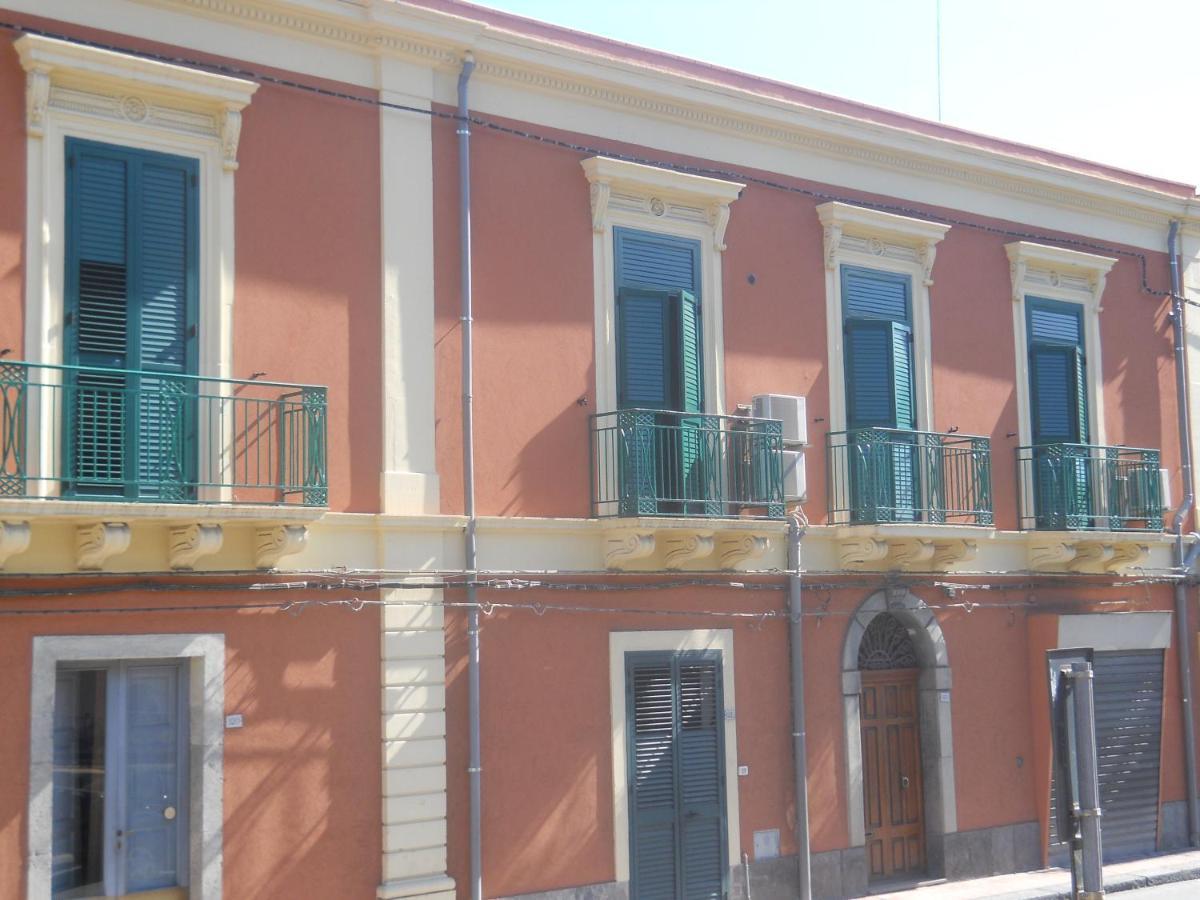 Antico Palazzo Bed and Breakfast Giardini Naxos Εξωτερικό φωτογραφία