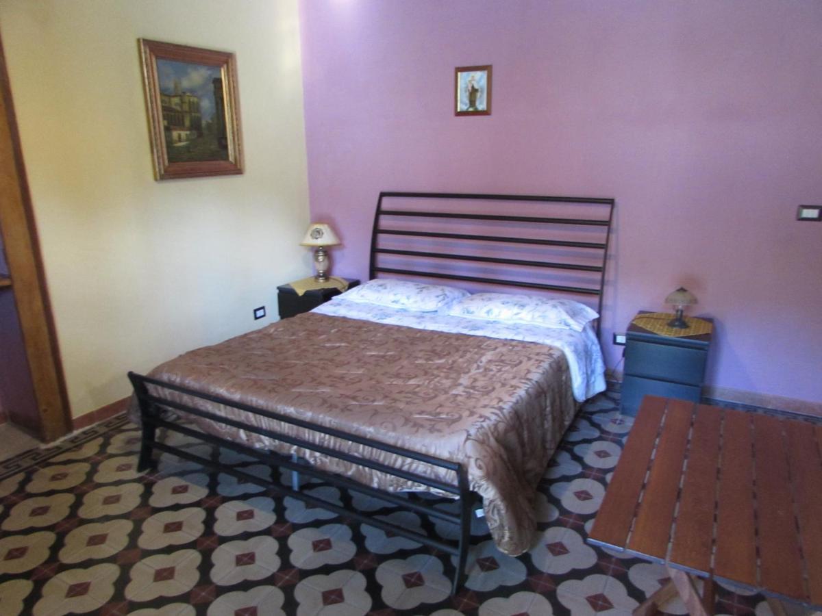 Antico Palazzo Bed and Breakfast Giardini Naxos Εξωτερικό φωτογραφία